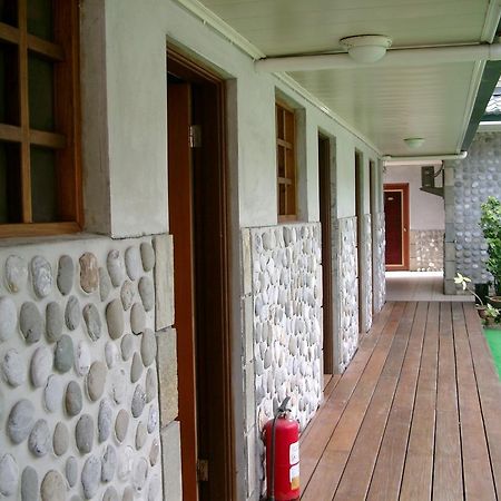 Junbuna Homestay Руисуи Екстериор снимка